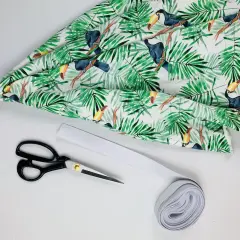 Rozcięcie w spódnicy DIY: 4 proste kroki, odmień swój styl!